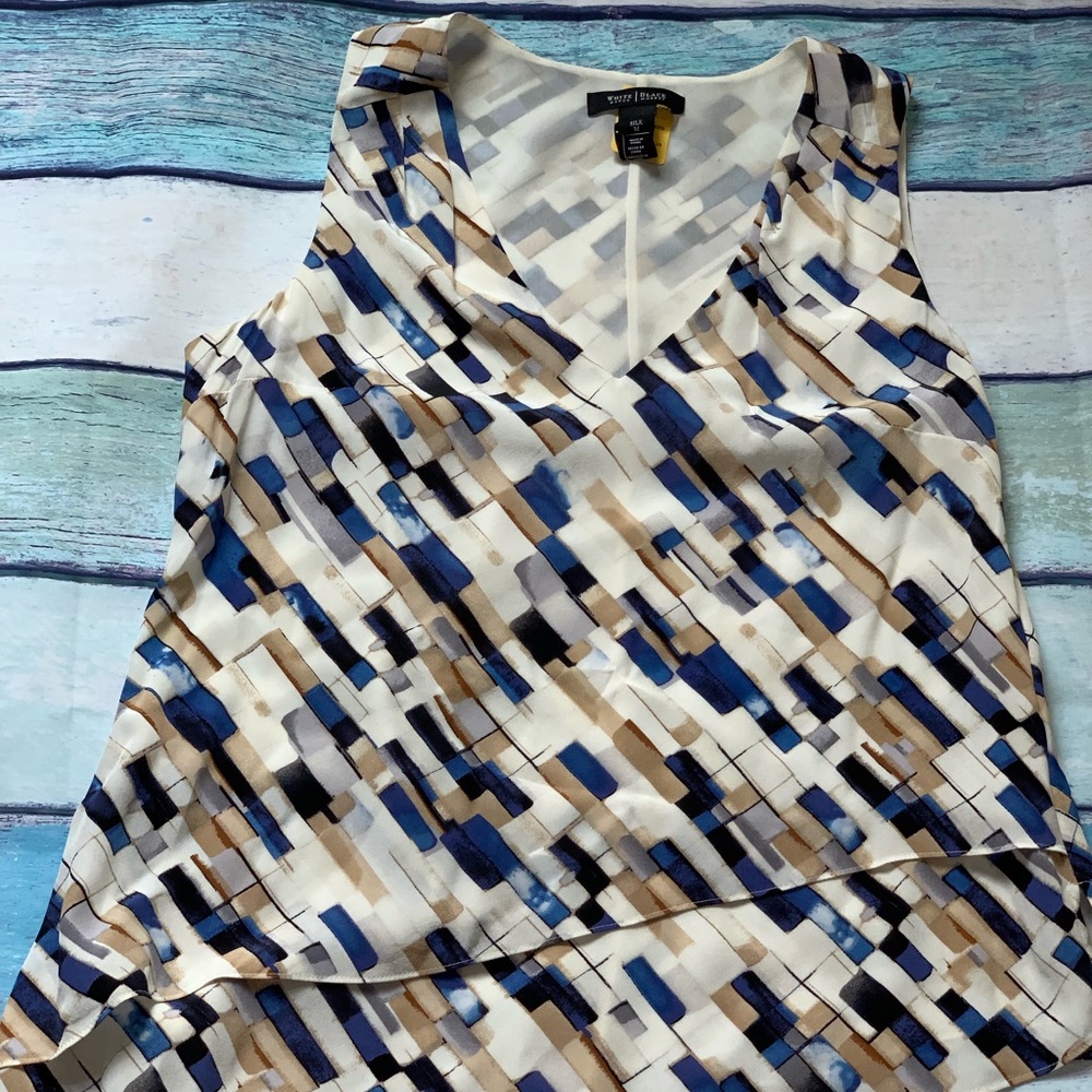 Whitehouse/black market block silk tank